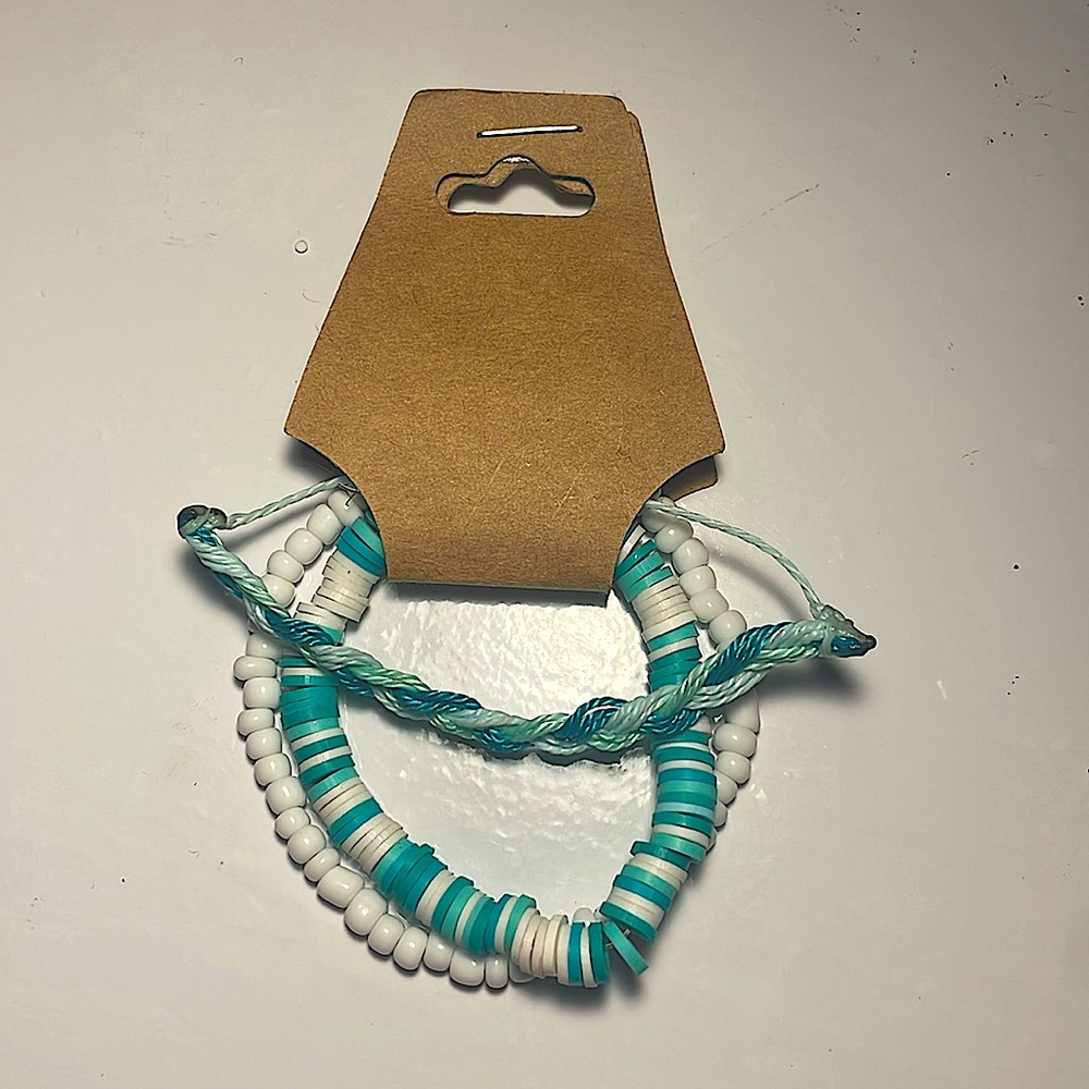 Teal bracelet set⚡️🌴